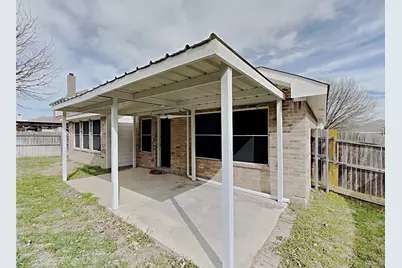 617 Oak Hollow Trail, Saginaw, TX 76179 - Photo 13