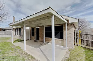 617 Oak Hollow Trail, Saginaw, TX 76179 - Photo 13