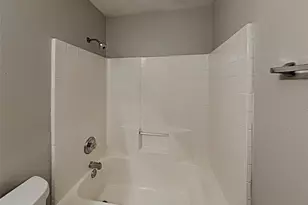 617 Oak Hollow Trail, Saginaw, TX 76179 - Photo 7