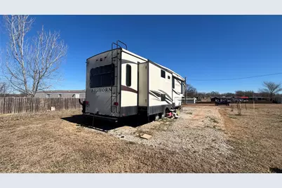 219 Rising Star, Quitman, TX 75783 - Photo 3