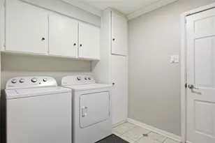 3165 Darvany Dr, Dallas, TX 75220 - Photo 31