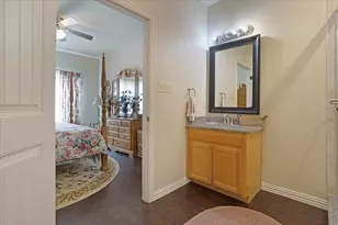 732 E Bullock St, Denison, TX 75021 - Photo 17