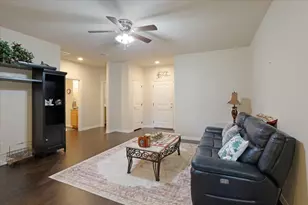 732 E Bullock St, Denison, TX 75021 - Photo 7