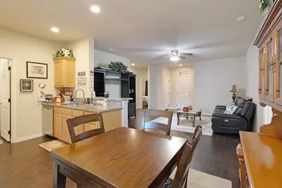 732 E Bullock Street, Denison, TX 75021 - Photo 9