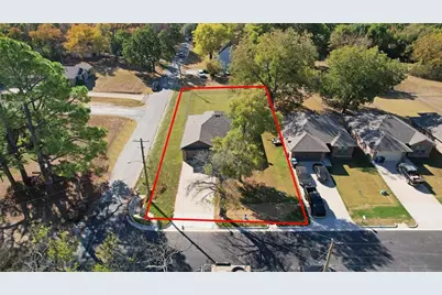 732 E Bullock Street, Denison, TX 75021 - Photo 33