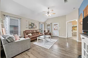 833 Hemlock Trail, Saginaw, TX 76131 - Photo 17