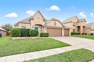 833 Hemlock Trail, Saginaw, TX 76131 - Photo 3