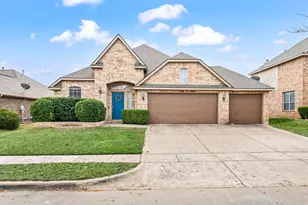 833 Hemlock Trail, Saginaw, TX 76131 - Photo 1