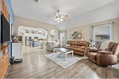 833 Hemlock Trail, Saginaw, TX 76131 - Photo 15