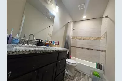 433 Sabine Avenue, Cleburne, TX 76031 - Photo 17