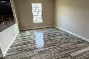433 Sabine Ave, Cleburne, TX 76031 - Photo 5