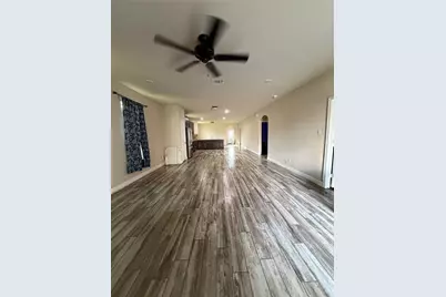 433 Sabine Avenue, Cleburne, TX 76031 - Photo 1