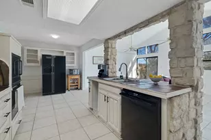 6 Crest Ct, Hickory Creek, TX 75065 - Photo 9