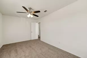 904 Canary Dr, Saginaw, TX 76131 - Photo 21