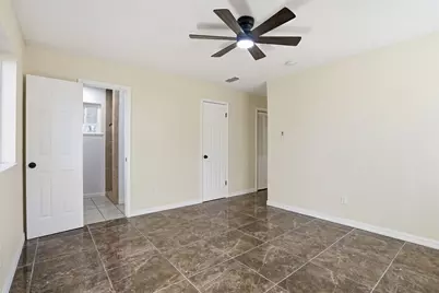 5916 Randell Avenue, Edgecliff Village, TX 76134 - Photo 9