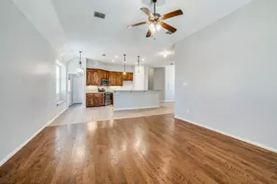 805 Lake Worth Trl, Little Elm, TX 75068 - Photo 5