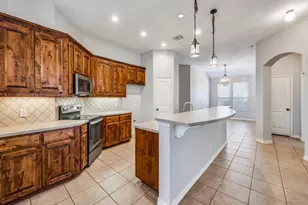 805 Lake Worth Trl, Little Elm, TX 75068 - Photo 3