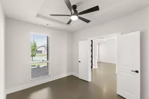2565 Riverchase Wy, Grand Prairie, TX 75054 - Photo 7