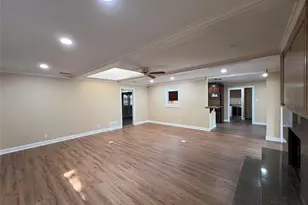 208 Shelmar Dr, Euless, TX 76039 - Photo 13