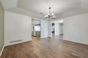 501 N Havenwood Ln, Fort Worth, TX 76112 - Photo 17