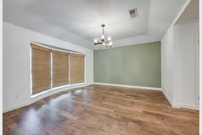 501 N Havenwood Lane, Fort Worth, TX 76112 - Photo 7