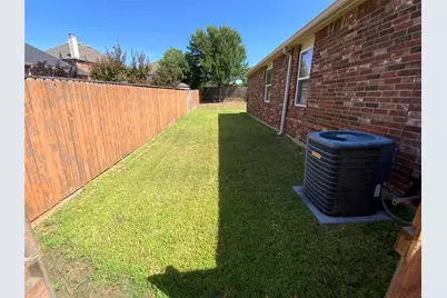 1125 Shadowridge Circle, Lewisville, TX 75067 - Photo 15