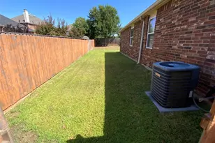 1125 Shadowridge Cir, Lewisville, TX 75067 - Photo 15