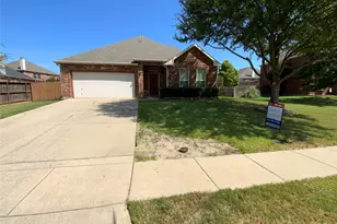 1125 Shadowridge Cir, Lewisville, TX 75067 - Photo 1