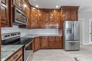 130 Elk Cv, Stephenville, TX 76401 - Photo 9