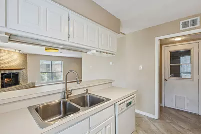 3006 Carolyn Court, Bedford, TX 76021 - Photo 13