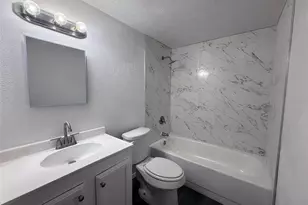 6933 Glenhurst Dr, North Richland Hills, TX 76182 - Photo 17