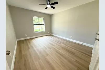 1715 Alaska Avenue, Dallas, TX 75216 - Photo 11