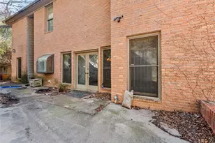 1809 Burton Hill Rd, Fort Worth, TX 76107 - Photo 3