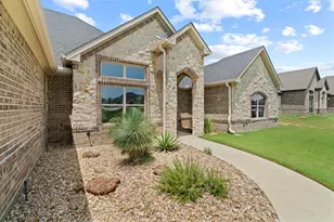 1030 Alex Dr, Springtown, TX 76082 - Photo 3