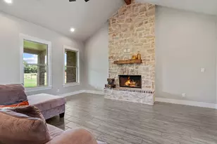 1030 Alex Dr, Springtown, TX 76082 - Photo 11