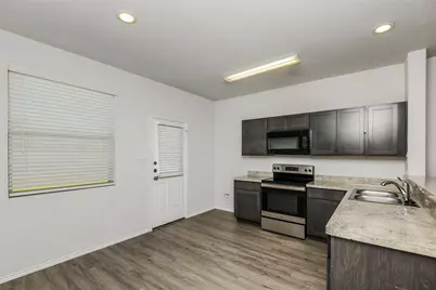 8325 Yaupon Holly Court, Fort Worth, TX 76123 - Photo 5