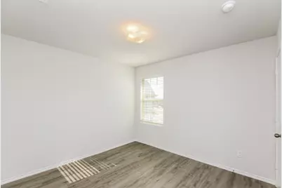 8325 Yaupon Holly Court, Fort Worth, TX 76123 - Photo 13