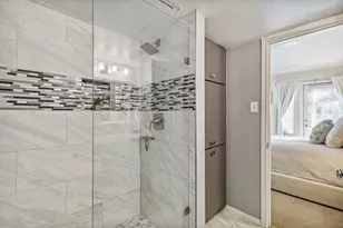 4102 Buena Vista St, Dallas, TX 75204 - Photo 19