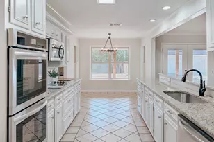 2013 Glenwood Cir, Corsicana, TX 75110 - Photo 9