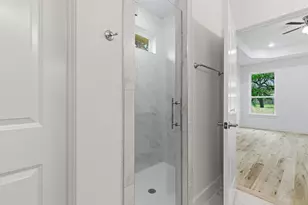 213 E Bullard St, Weatherford, TX 76086 - Photo 23