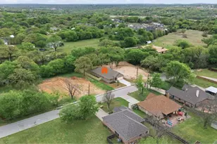 213 E Bullard St, Weatherford, TX 76086 - Photo 37