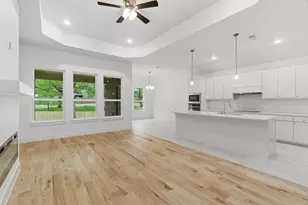 213 E Bullard St, Weatherford, TX 76086 - Photo 7