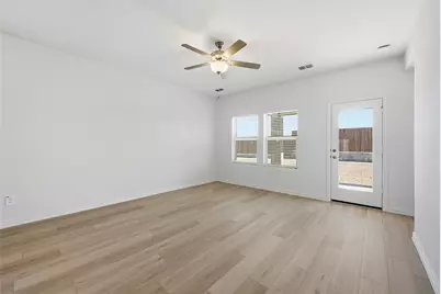 701 Leavenworth Drive, McKinney, TX 75071 - Photo 5