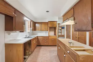 1916 Norwood Ln, Arlington, TX 76013 - Photo 7