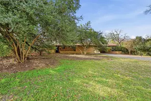 1916 Norwood Ln, Arlington, TX 76013 - Photo 1