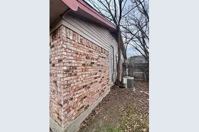 713 Vaughn Drive, Burleson, TX 76028 - Photo 9