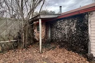 713 Vaughn Dr, Burleson, TX 76028 - Photo 7