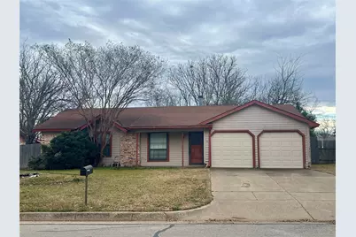 713 Vaughn Drive, Burleson, TX 76028 - Photo 1