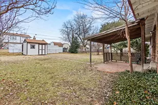 712 Pine St, Hurst, TX 76053 - Photo 17