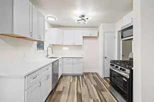 712 Pine St, Hurst, TX 76053 - Photo 5